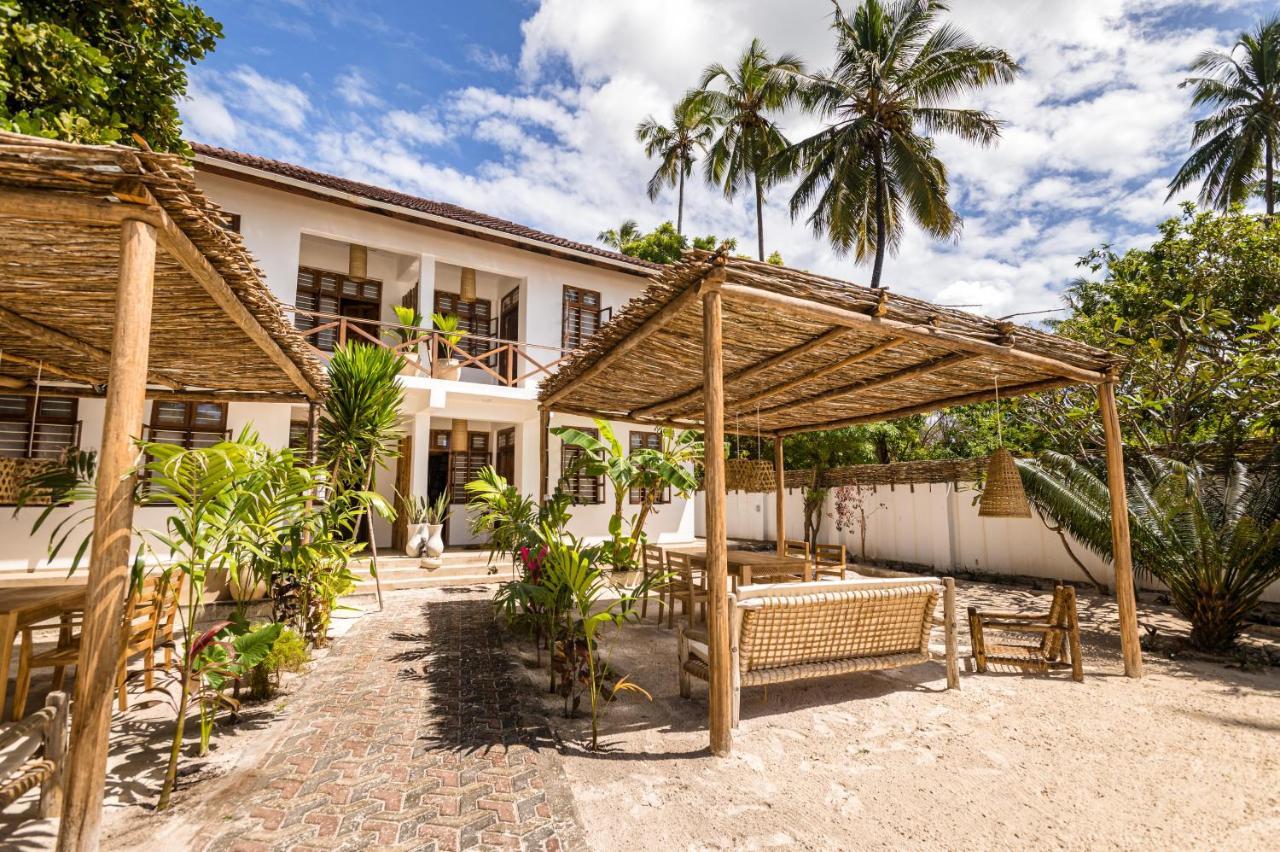Kima Serviced Beach House & Suites Bwejuu Ngoại thất bức ảnh