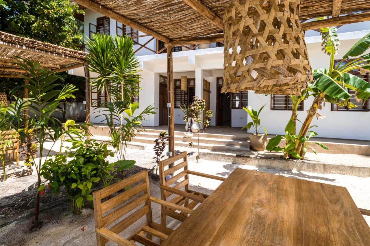 Kima Serviced Beach House & Suites Bwejuu Ngoại thất bức ảnh