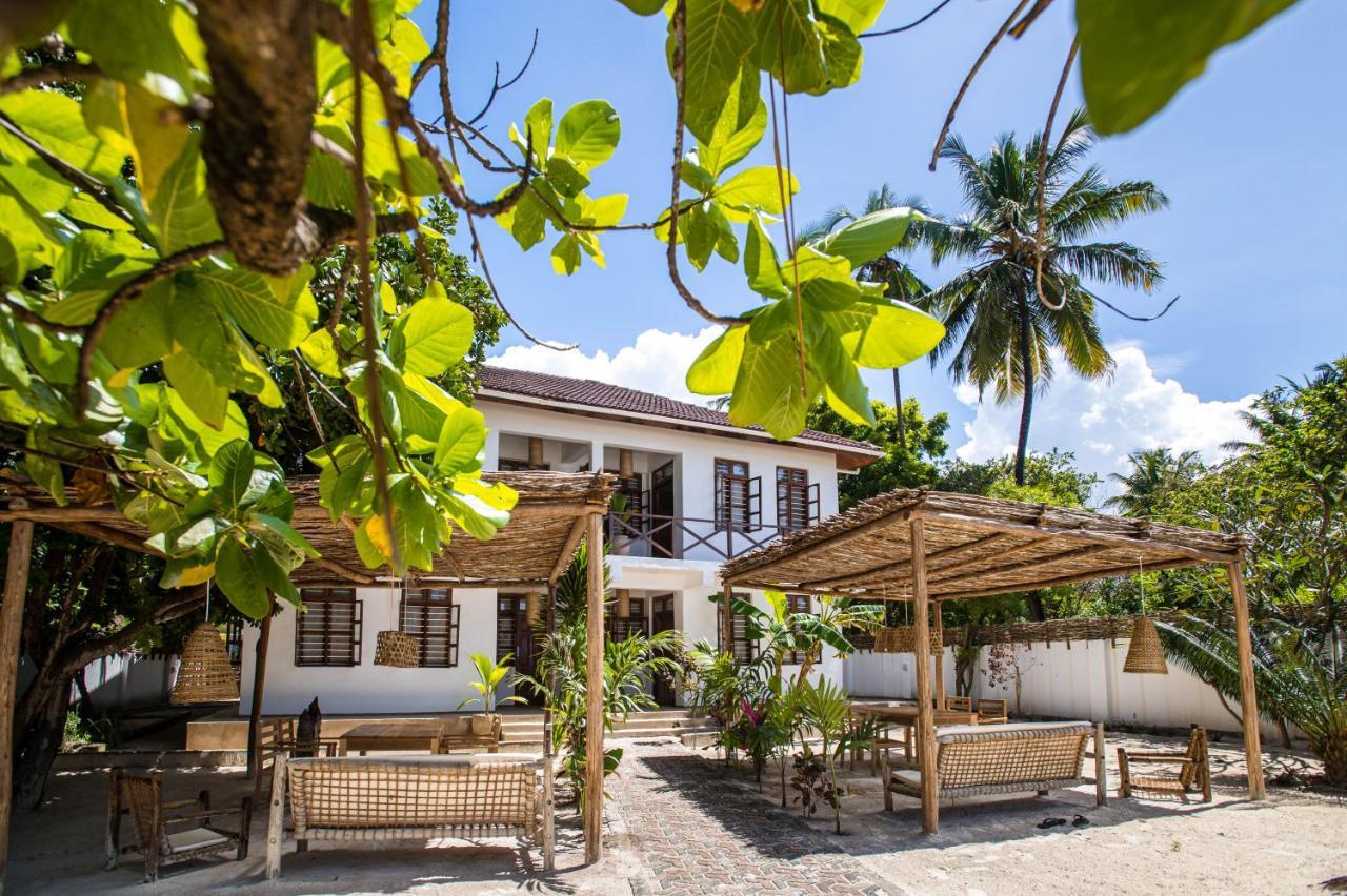 Kima Serviced Beach House & Suites Bwejuu Ngoại thất bức ảnh