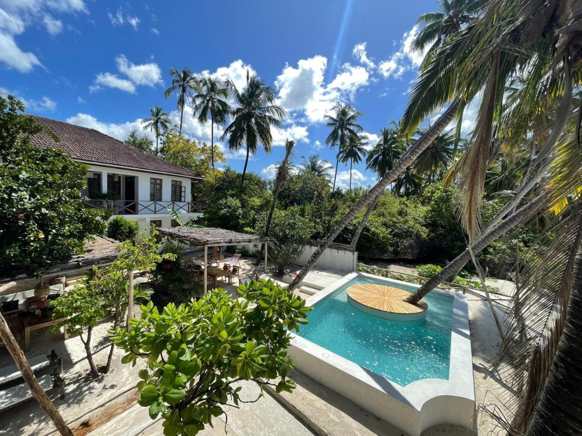 Kima Serviced Beach House & Suites Bwejuu Ngoại thất bức ảnh