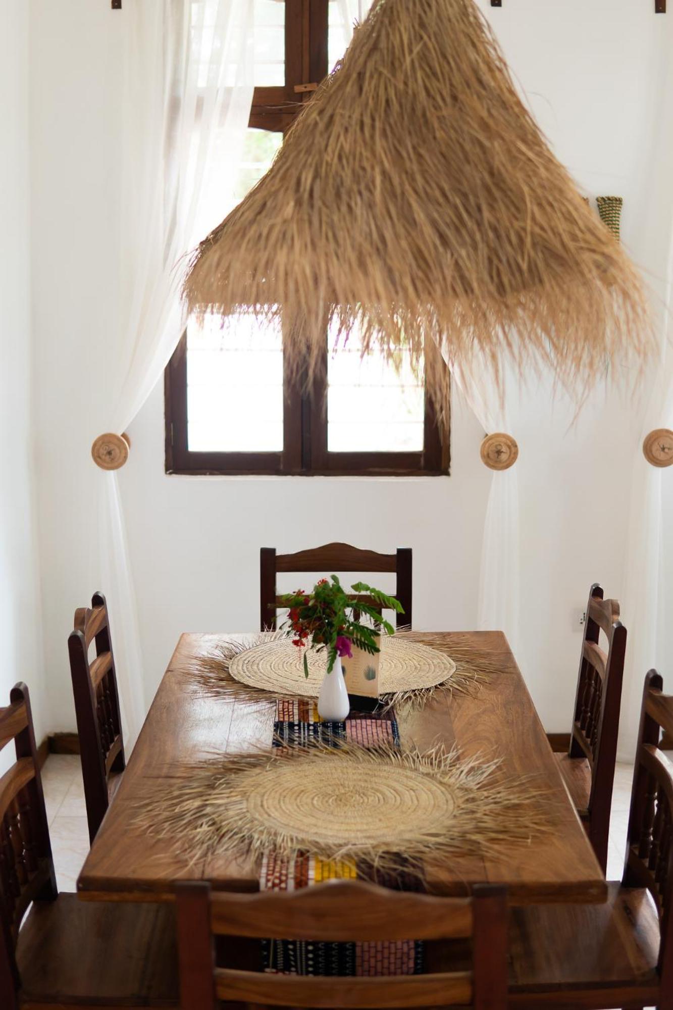 Kima Serviced Beach House & Suites Bwejuu Ngoại thất bức ảnh